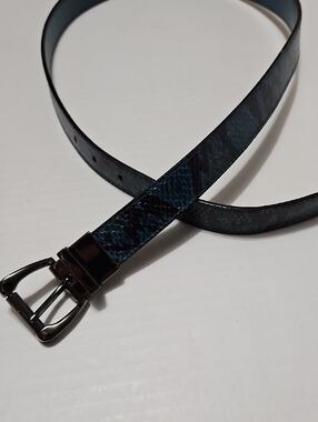 Nine West Women's Aqua & Black Synthetic Textured Leather Belt Size M